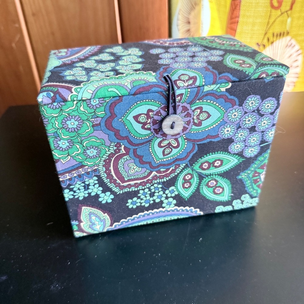 Vera Bradley "Call Me Paisley" Fabric Index Card Recipe Box Fabric Organizer